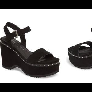 Chinese Laundry Tula Wedge in Black Size 6…